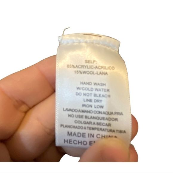 NWT LISTICLE wool/acrylic blend chunky knit long sleeve oversized sweater small - Picture 4 of 8